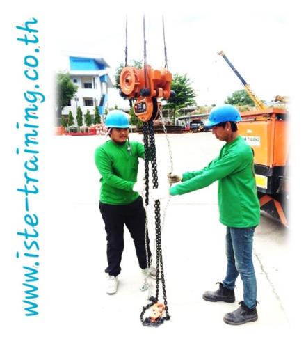 A-professional-industrial-technician-wearing-safety-gear-2