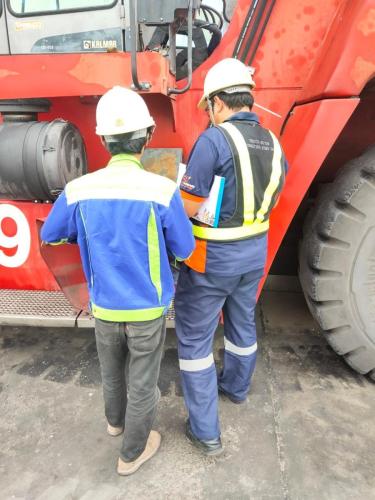 Container-Forklift-Safety-Course-Reach-Stacker-Online-training-available-12