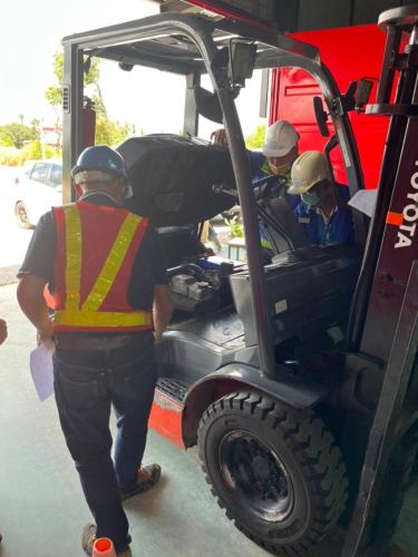 Course-on-forklift-driving-skills-and-proper-and-safe-forklift-maintenance-10