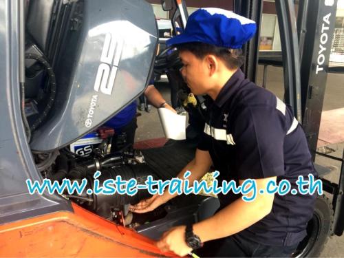 Course-on-forklift-driving-skills-and-proper-and-safe-forklift-maintenance-11