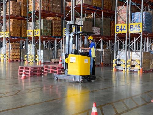 Course-on-how-to-drive-a-hand-pallet-truck-correctly-and-safely.-Urgent-training-4
