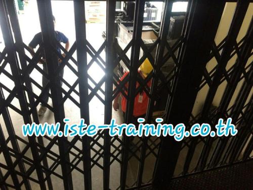 Inspection-of-freight-elevators-cargo-elevators-16