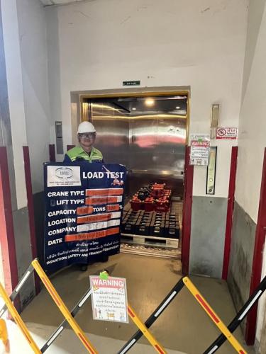 Inspection-of-freight-elevators-cargo-elevators-2