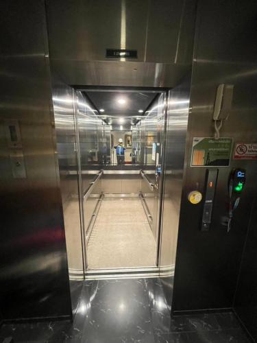 Inspection-of-freight-elevators-cargo-elevators-7