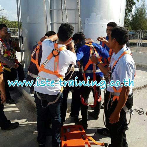 Rope-Work-and-Rappel-at-Height-in-Industry-Urgent-Training-3