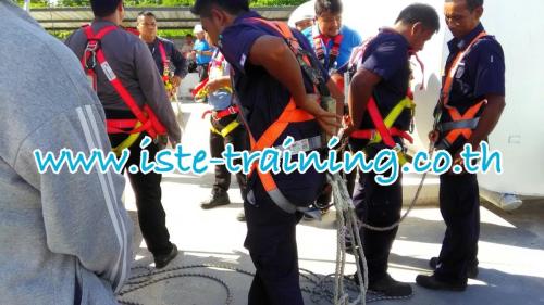 Rope-Work-and-Rappel-at-Height-in-Industry-Urgent-Training-9