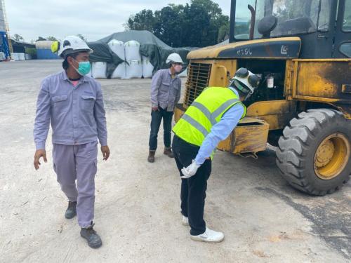 Safety-course-for-using-backhoe-loaders-and-excavators-2
