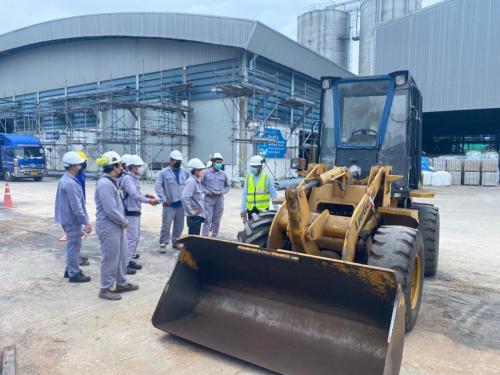 Safety-course-for-using-backhoe-loaders-and-excavators-7