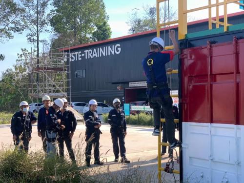 Safety-in-working-at-height-15