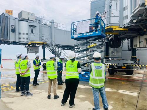 safety-training-boom-lift-x-lift-personal-lift-scissor-lift-20-people-13